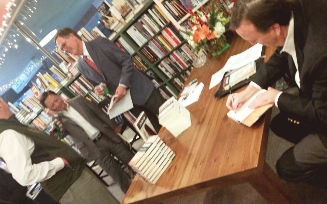 10 Pro Tips for Your Best Book Signing Event